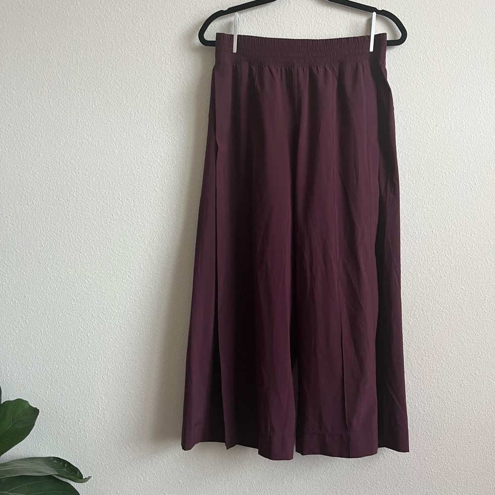 Lululemon Wanderer Culotte Pants Size 8